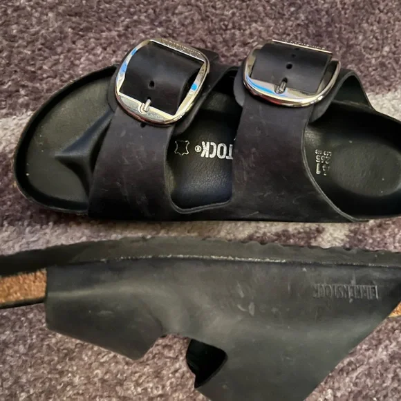 Birkenstock Black Oiled Leather Arizona size 10 (41) - Picture 3 of 5